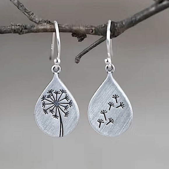 Silver Dandelion Flower Handcarved Textured Seed Earrings - Picture 1 of 7